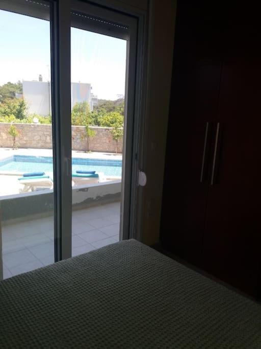 Greek Style Ground Floor Apartment & Pool Ialysos  Esterno foto