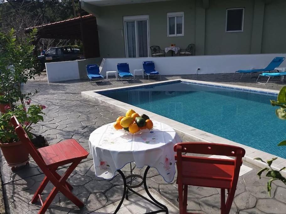 Greek Style Ground Floor Apartment & Pool Ialysos  Esterno foto